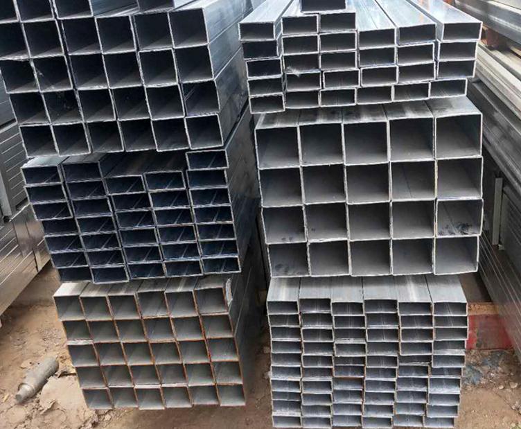 Q345B無(wú)縫方矩管.jpg Q345B無(wú)縫方矩管.jpg